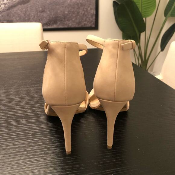 Apt 9 Nude High Heels Tan Cream Beige Formal Shoes Size 11 Ankle Strap Stilleto - Picture 5 of 10